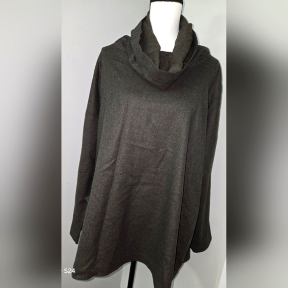 eskandar Dark Gray Women's Sweater - Picture 1 of 6